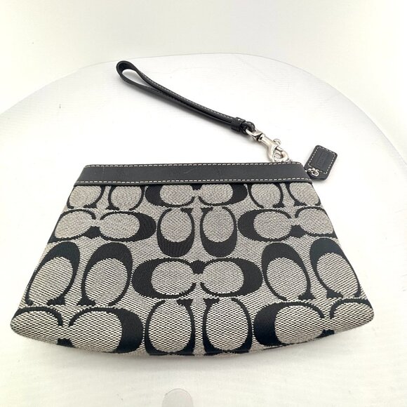 Coach Signature C Small Wristlet Black Jacquard Leather Y2K - Picture 4 of 7